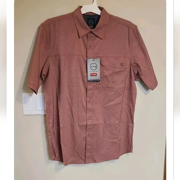 Wrangler ATG All Terrain Gear Utility Shirt , Men's Small or Medium Button Down - Picture 1 of 4